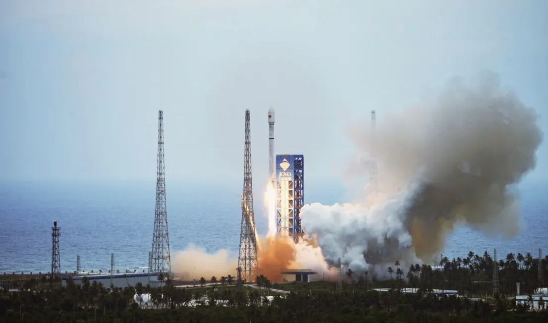 China's Long March-12 rocket launches new internet satellite group
