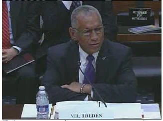 STS-134: Focused Inspection clears TPS – Pope blesses the crews