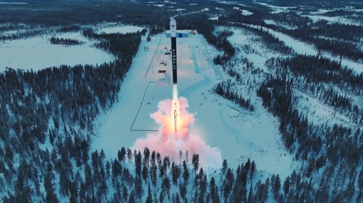Firefly Aerospace Reports 98% Jump in Q3 Revenue, Raises Full-Year Guidance Despite Wider Loss