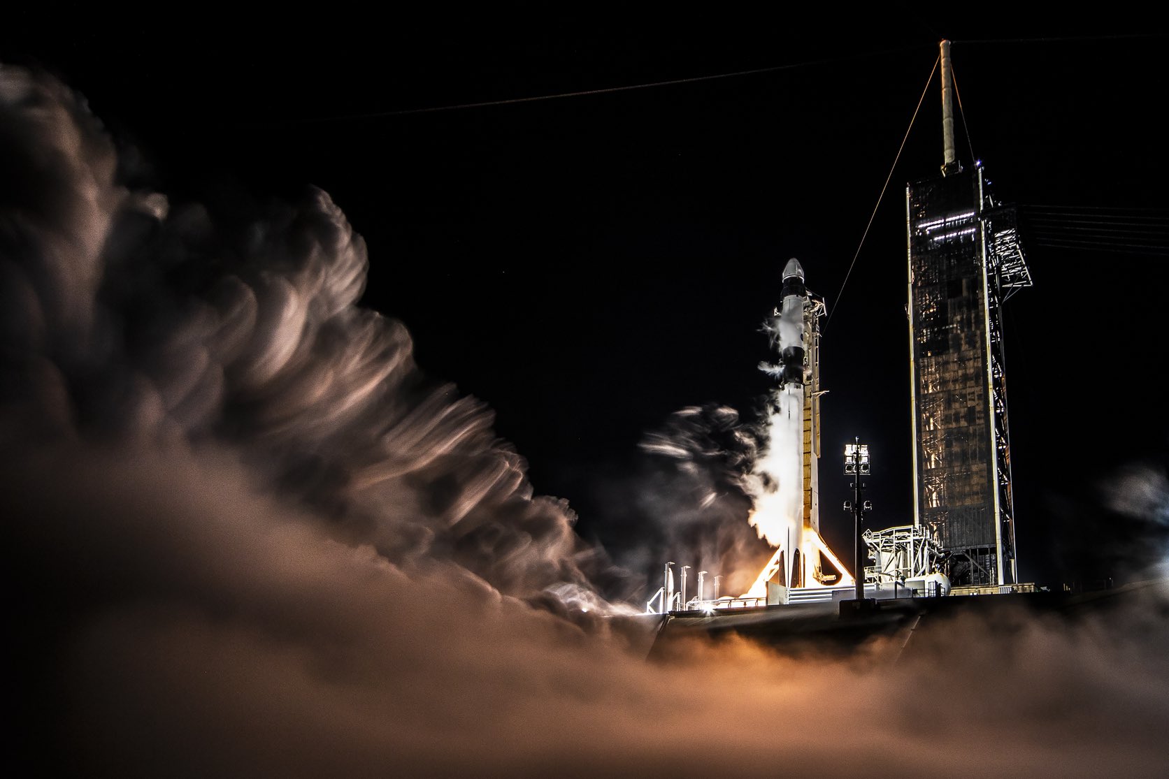 Rocket Report: Astra warns of “imminent” bankruptcy; Falcon Heavy launch delay