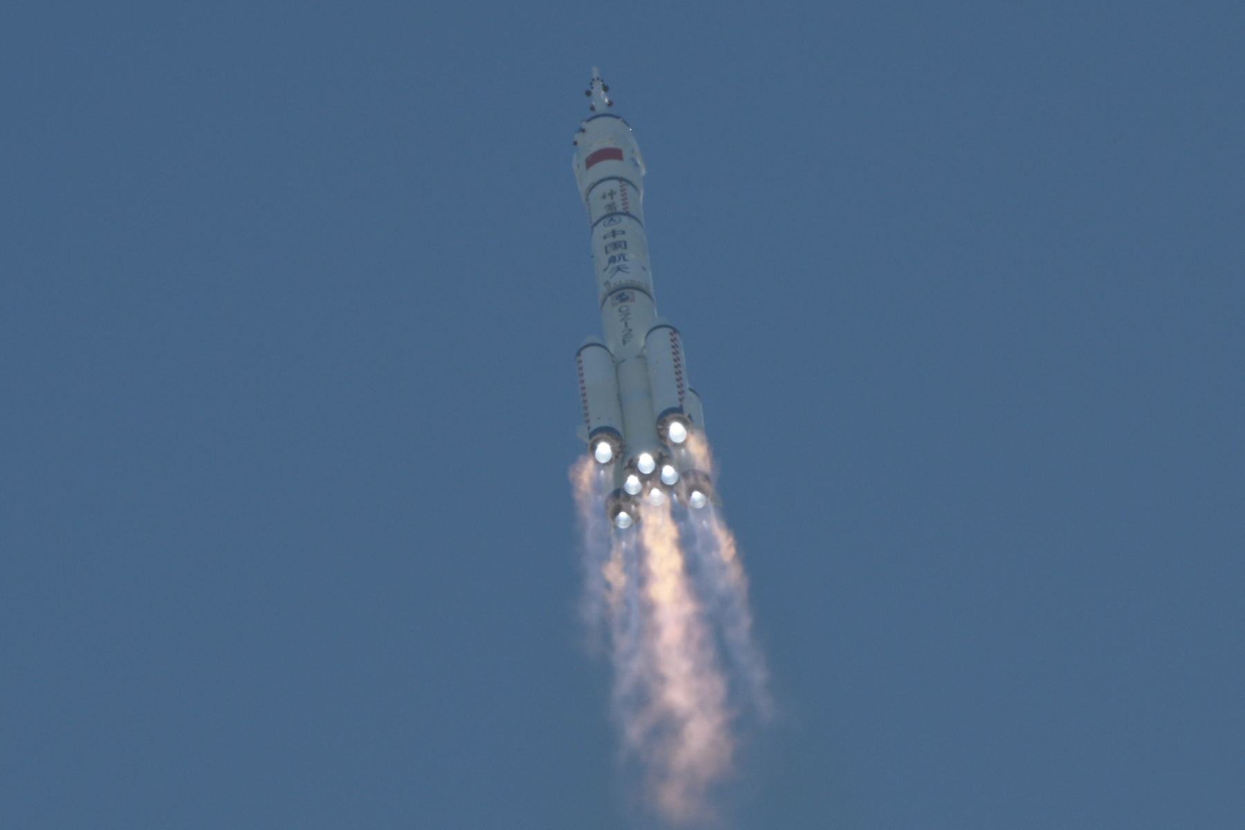 Rocket Report: China launches 3-man crew; SpaceX adds to busy manifest
