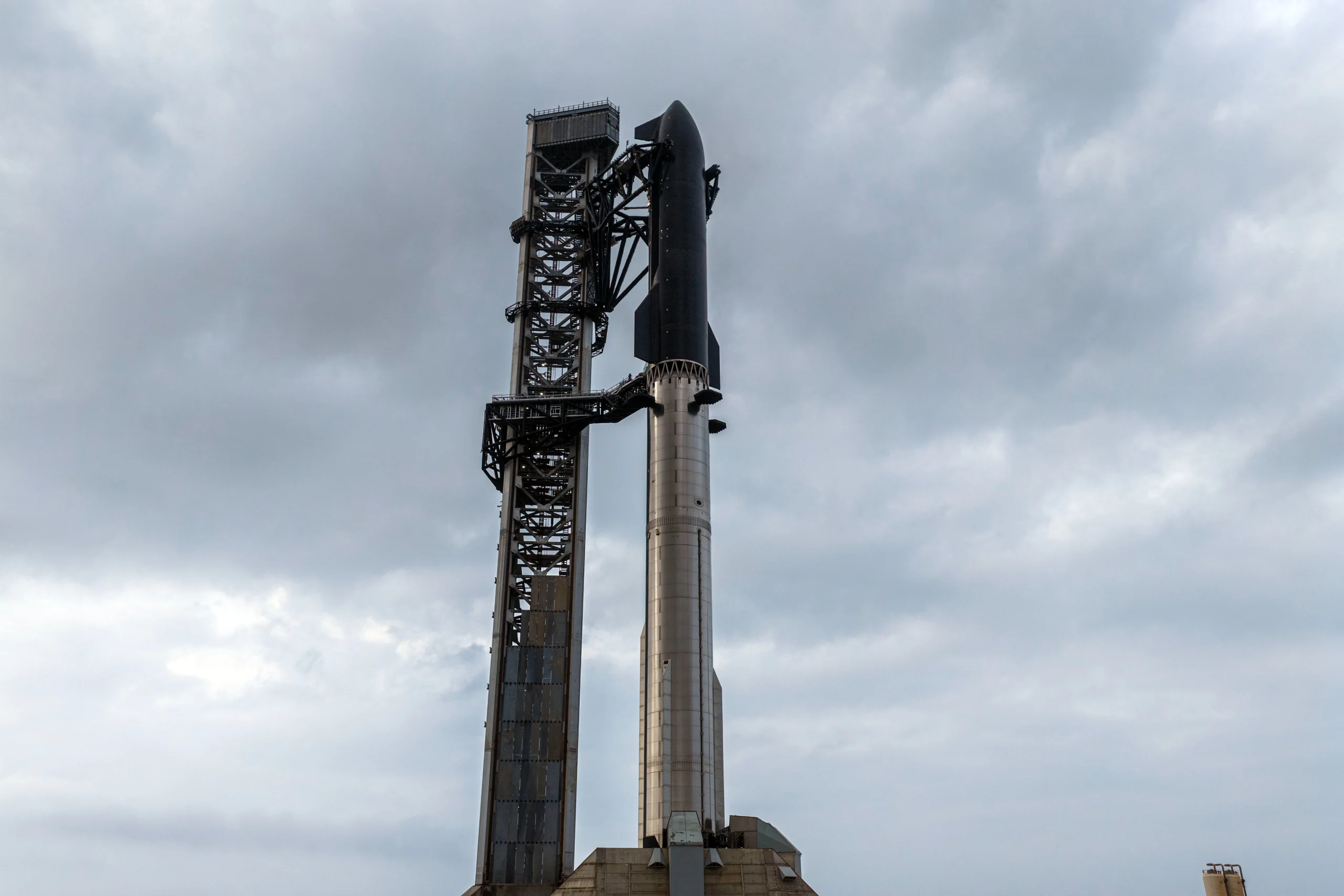 Rocket Report: Starship launch delayed, German launch company may aid Canada