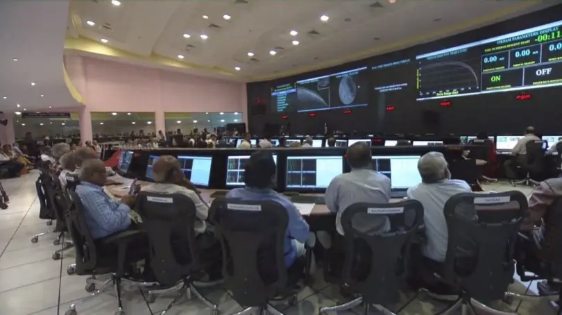 ISRO lose contact with Chandrayaan-2 lander during final descent