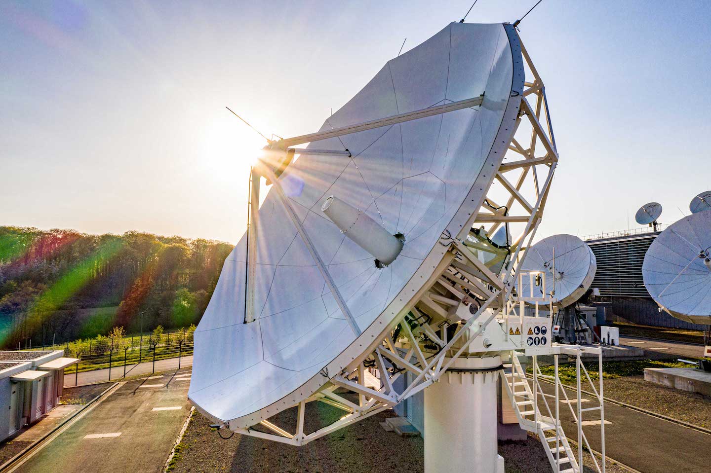 SES Reports €1.7 Billion Revenue for First Nine Months Following Intelsat Merger Amid U.S. Shutdown Delays
