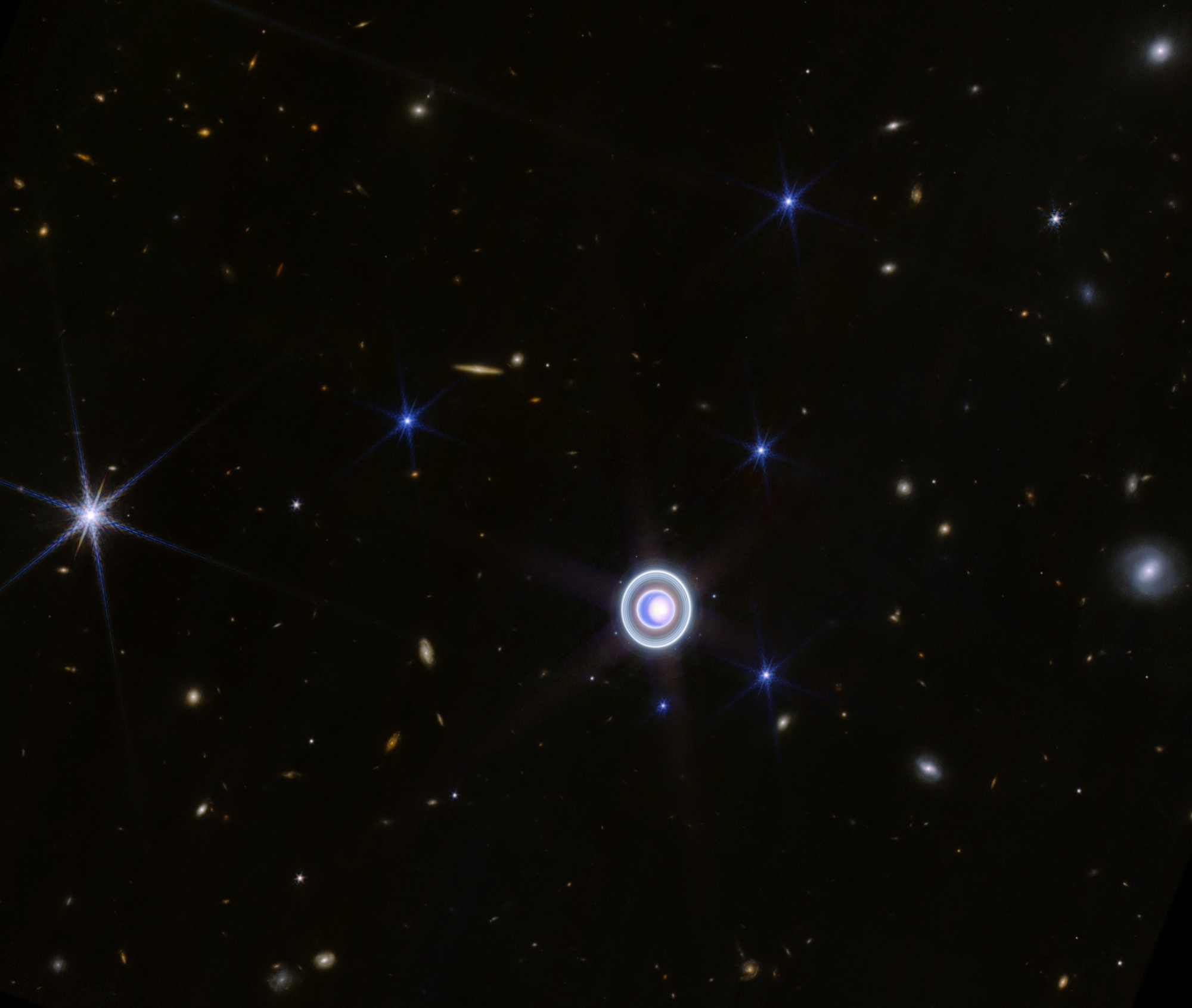 Daily Telescope: James Webb zooms in on Uranus