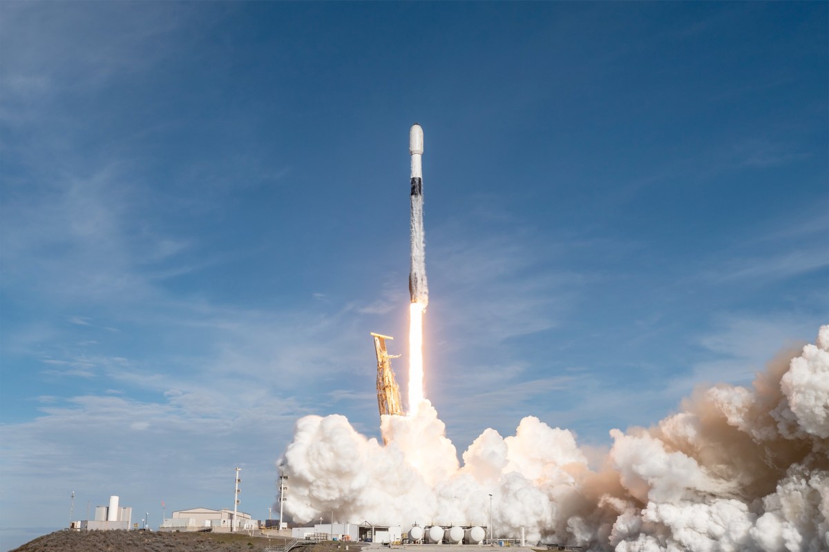 SpaceX Growth at Vandenberg Faces Environmental Scrutiny, Community Concerns