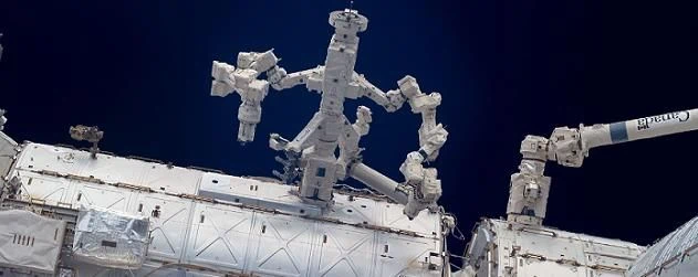 Dextre praised for aiding ISS battery upgrade