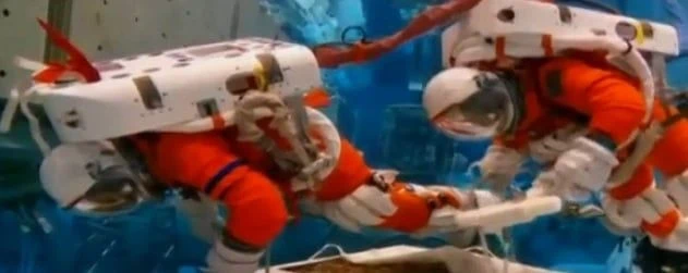 NASA evaluting modified Shuttle ACES for Asteroid EVA
