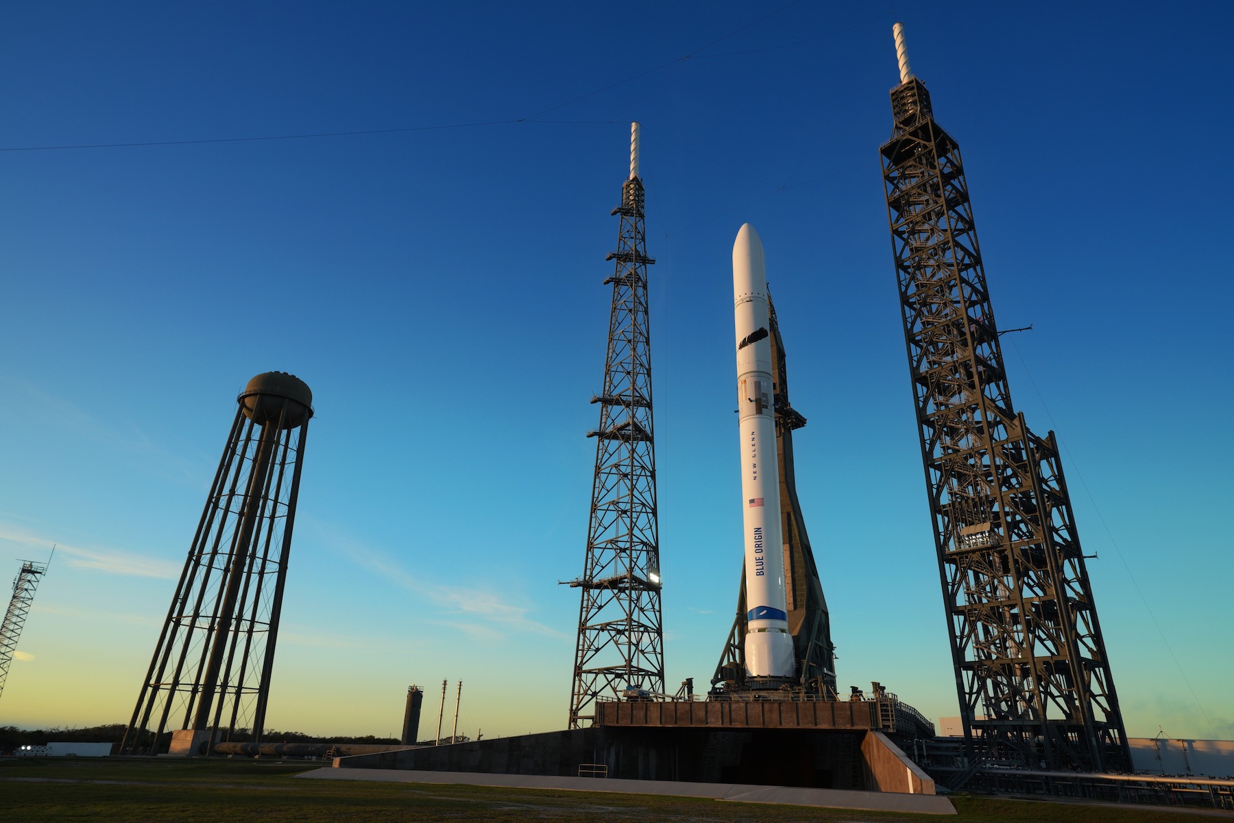 Blue Origin joins SpaceX and ULA in new round of military launch contracts
