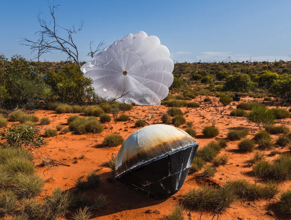 Varda Successfully Reenters W-5 Capsule, Marks First Fully Integrated Mission