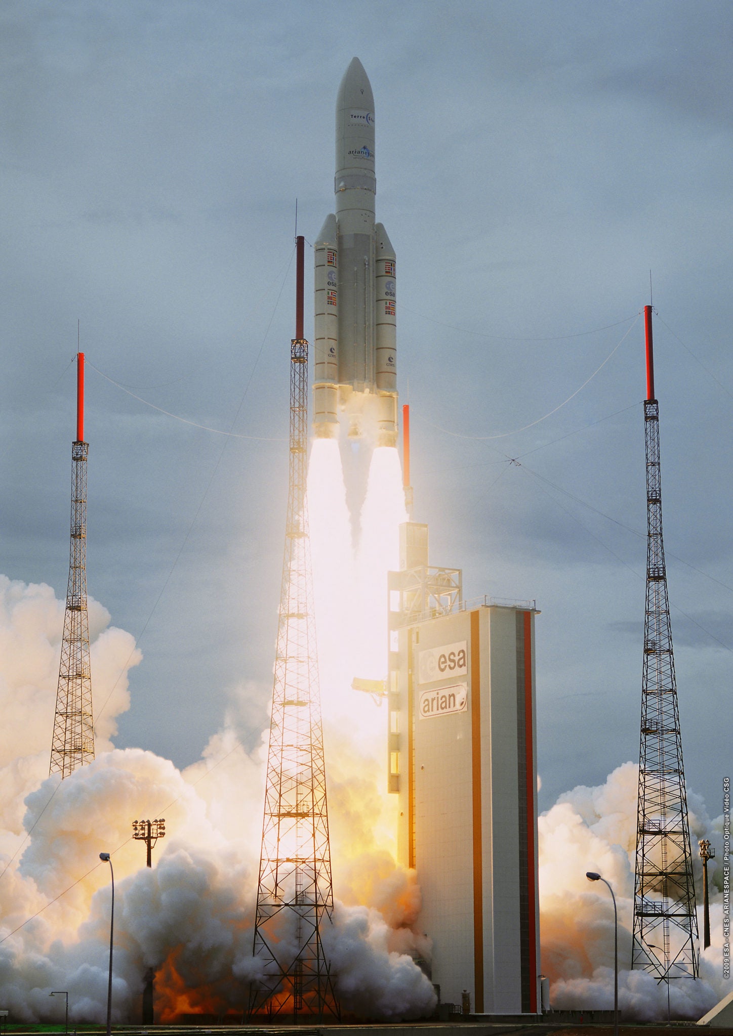 Astrium to Provide Arianespace with 18 Additional Ariane 5 ECA Launchers