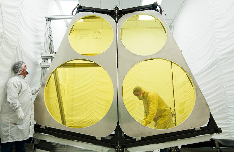 Ball Completes Environmental Tests on MOIRE Telescope for DARPA
