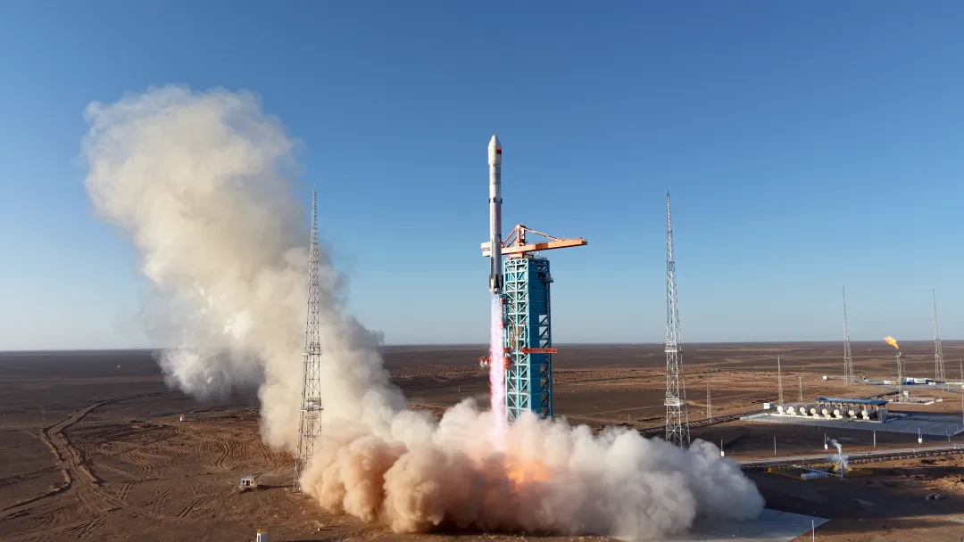China Achieves First Land-Based Recovery of an Orbital-Class Rocket Booster as Zhuque-3 Returns Upright