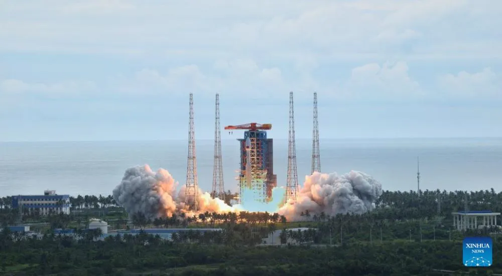 Chinese Long March-8A rocket launches new internet satellite group