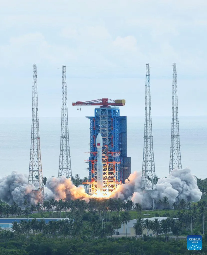 Chinese Long March-8A rocket launches new internet satellite group