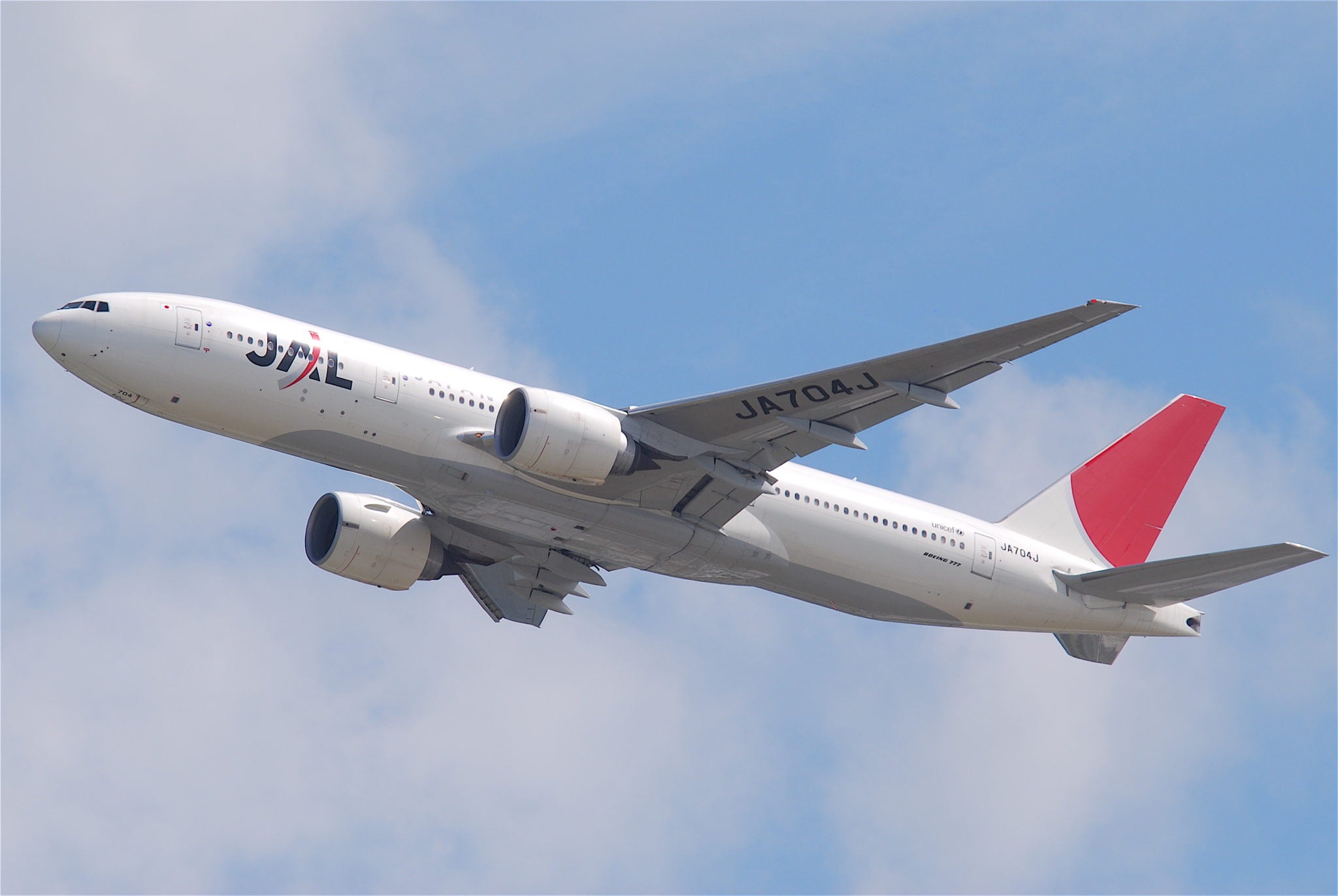 Panasonic to Expand Internet Connectivity on JAL International Fleet