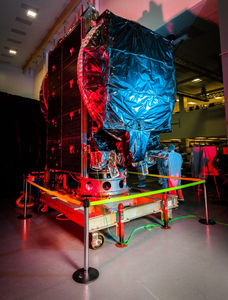 Kratos to Upgrade Network Operations Center for Vinasat 2 Satellite