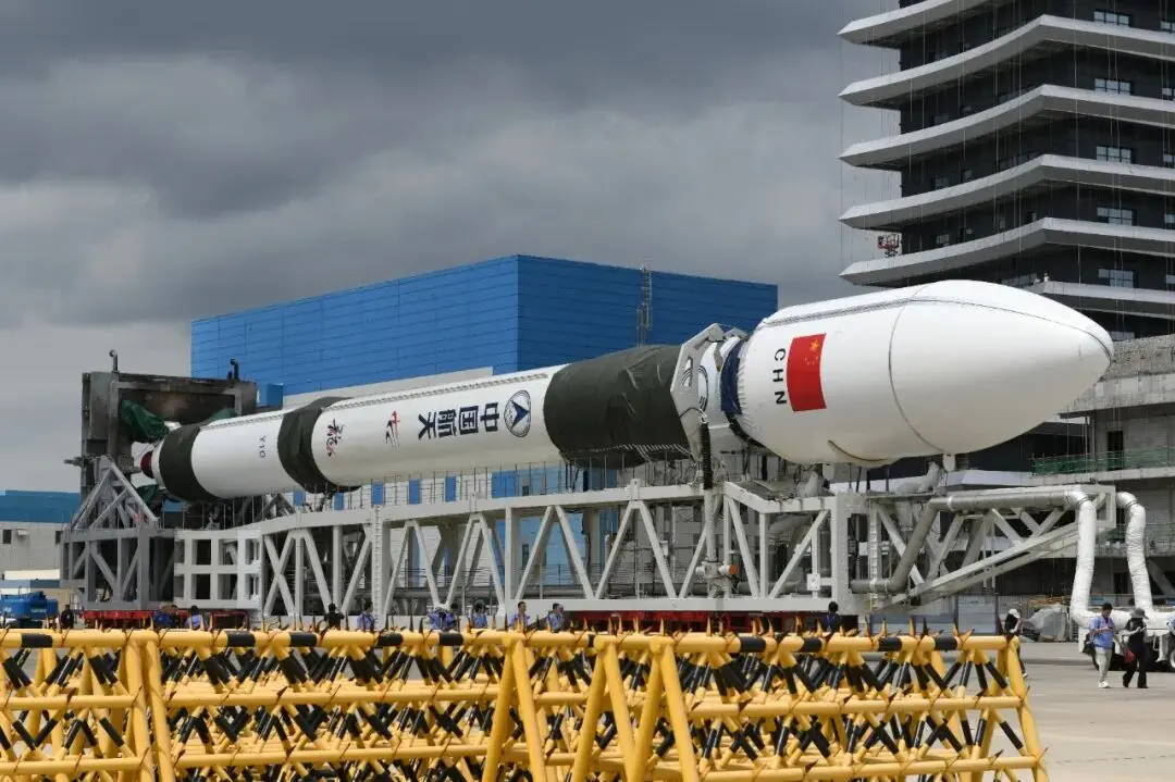 Long March 12 Rocket in Transit